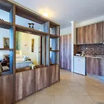 Апартаменты Mandani Luxury