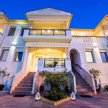 Mandani Luxury Apartament *